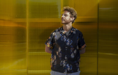 Léopold Prudon, auteur de BD, dans son atelier à Caen